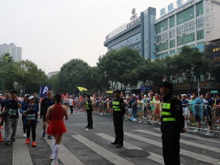 傾力相隨，護航郴馬 --郴州市保安服務有限公司圓滿完成2024郴州馬...